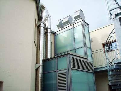 Zu- und Abluft zwei Gewerbeküchen, Restarant und Shop